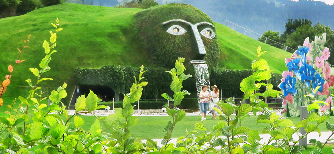 Summer Festival: The Enchanted Garden at the Swarovski Crystal Worlds © Ichia Wu