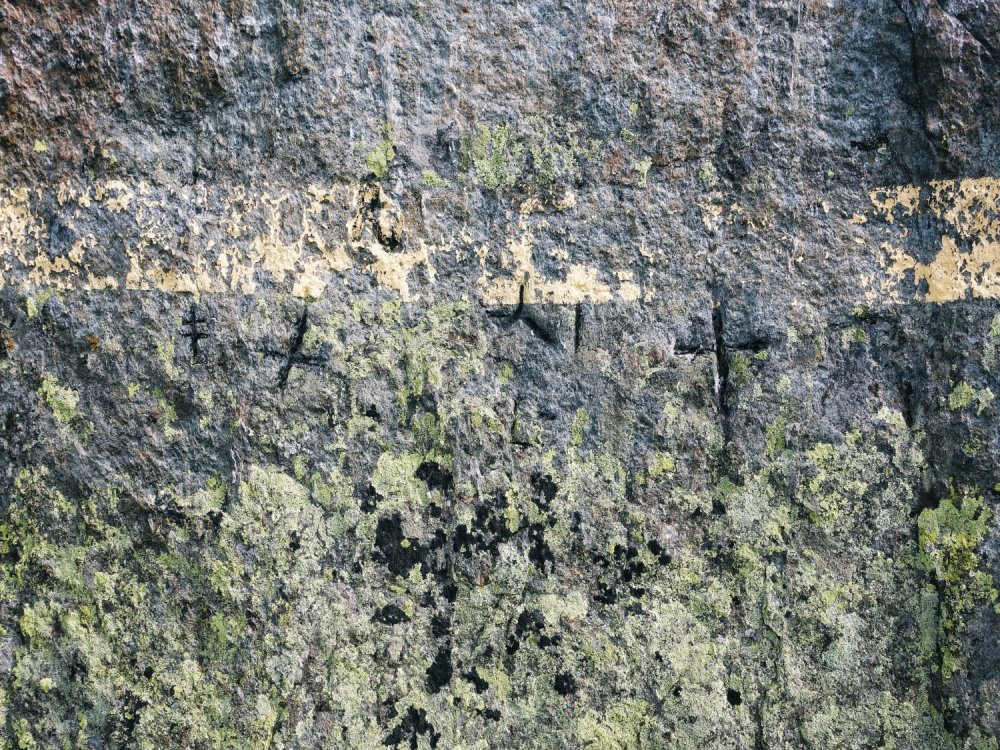 bschriebener Stein