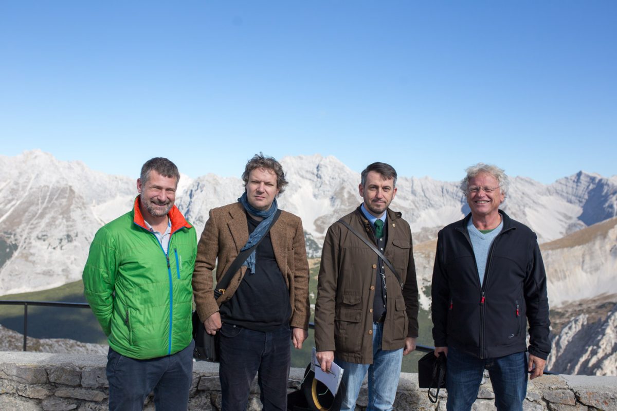 Mit Uniprofessoren auf "Stadtführung" am Hafelekar 2018.