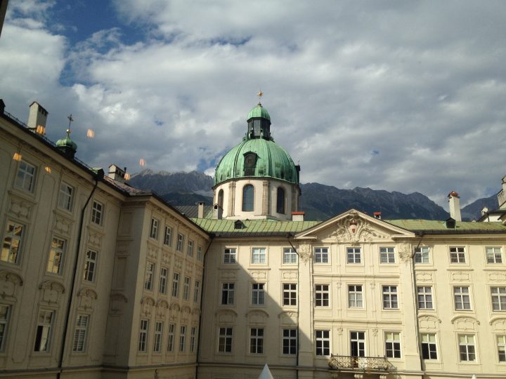 Il cortile interno dell'Hofburg, dove si svolge l'evento Lightshow Max 500, Innsbruck Foto © Laura Manfredi