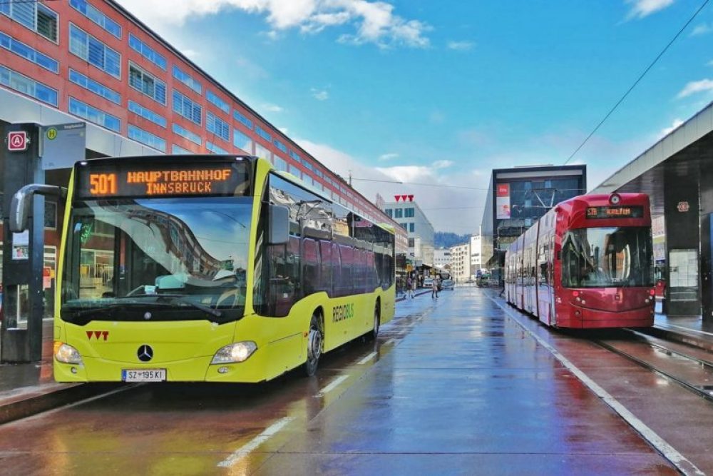 Zu Fuß oder mit dem Bus bist du im Handumdrehen in der Altstadt oder bei einer der weiteren Sehenswürdigkeiten. Foto: VVT