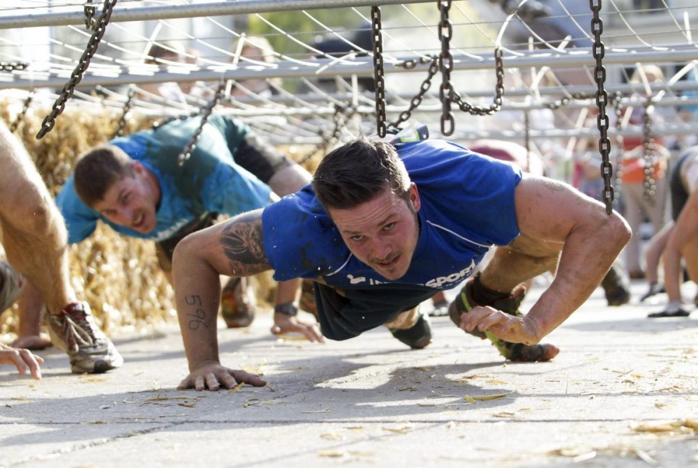 Die Hindernisse fordern sowohl ein wenig körperliches Geschick, als auch Kreativität. Der Spaß steht allerdings im Vordergrund. Photo: GEPA pictures/ Philipp Brem