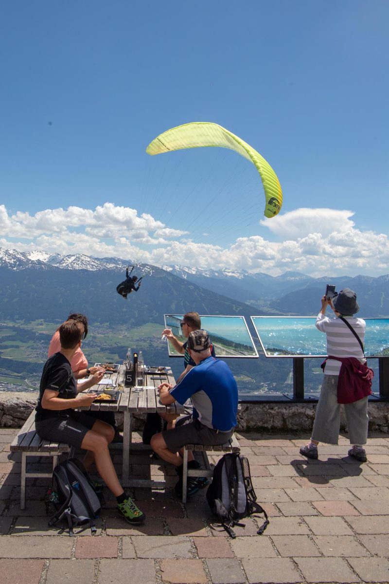 Vor der Terrasse.