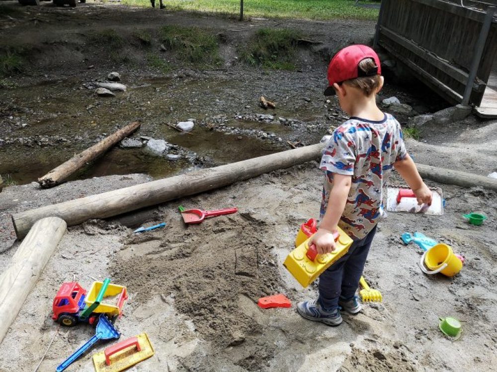 Sandkiste am Aldranser Waldspielplatz