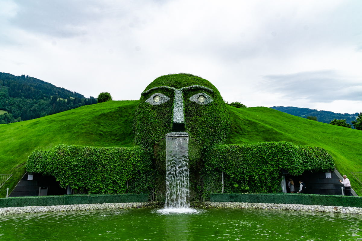 Das Reich des Riesen Im Garten der Swarovski Kristallwelten myinnsbruck