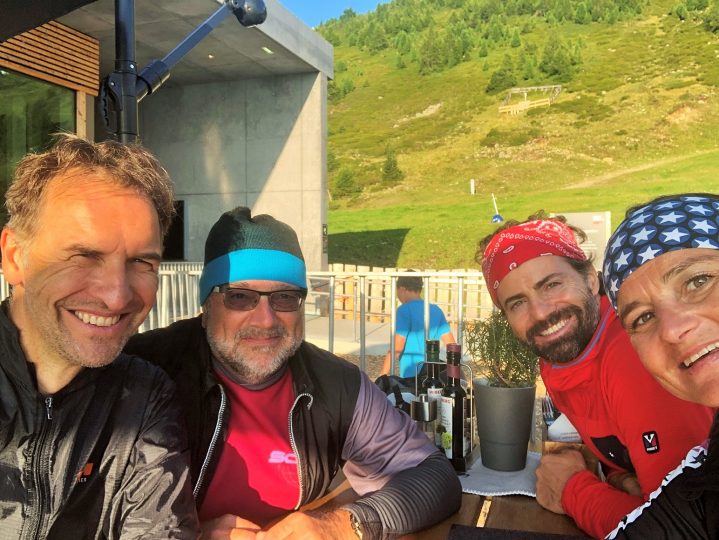 Feiner Ausklang auf der Sonnenterrasse des Bergrestaurants "Das Kofel".