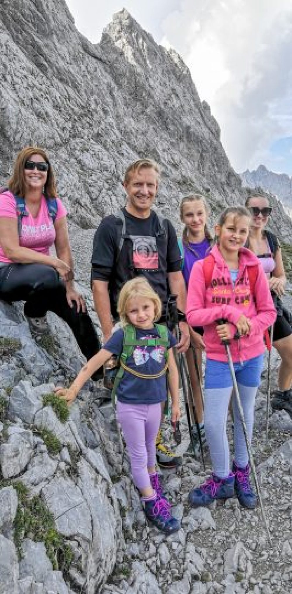 Family hiking on Nordkette