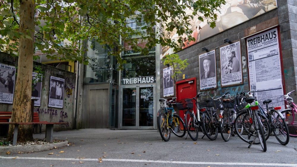 Eingang Treibhaus Innsbruck
