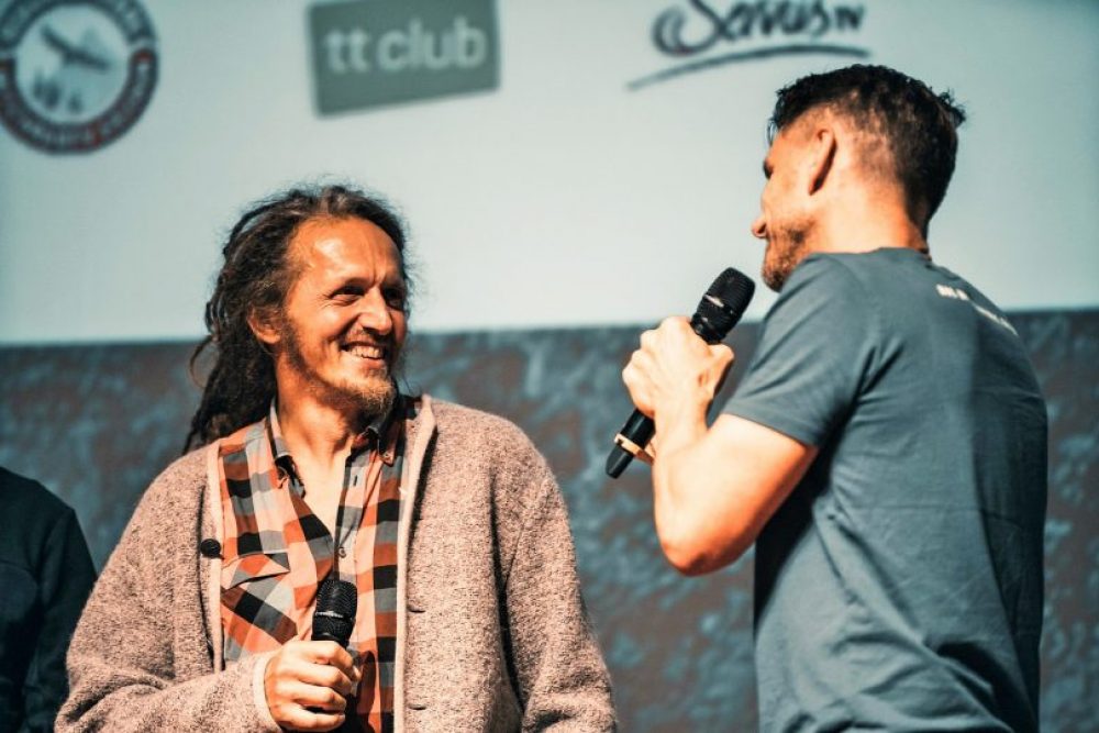 Zusammen mit Harry Putz (links) beobachtet und fördert Manfred die Szene schon seit Jahrzehnten. Foto: Florian Gassner