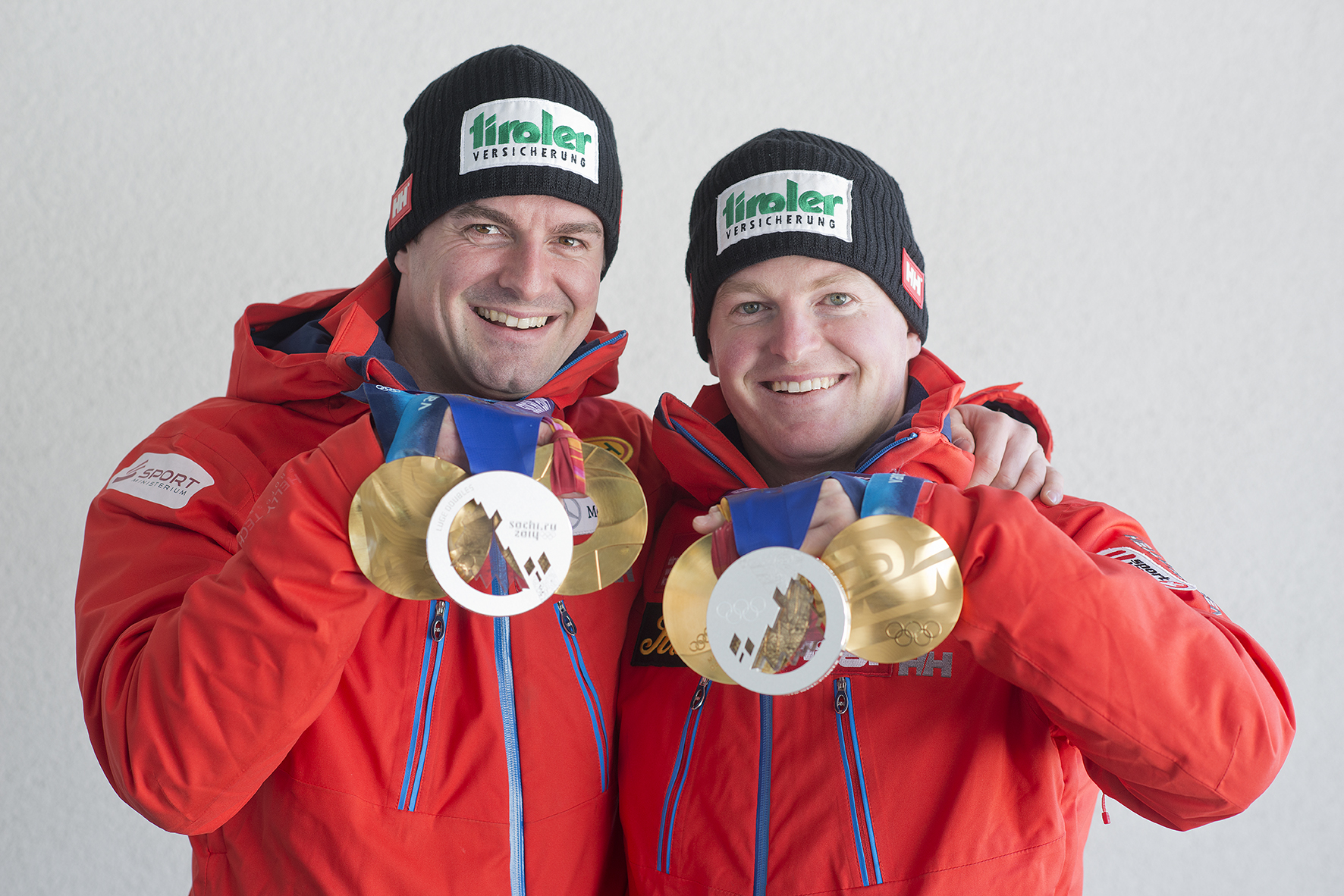 Andreas and Wolfgang Linger with their gold medals