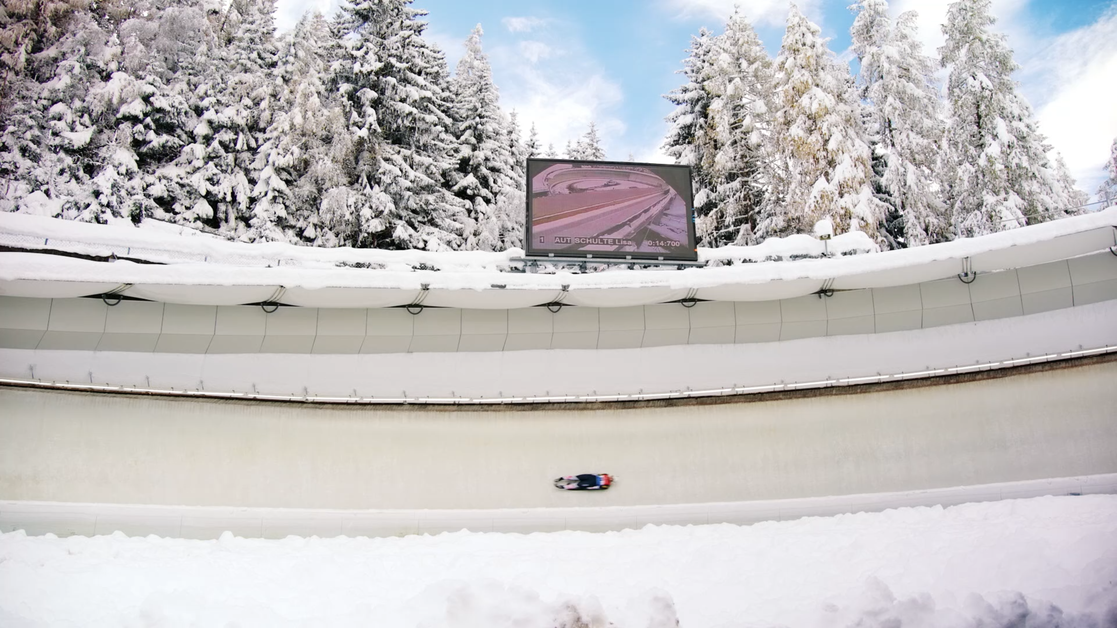 Riding the wall of the Kreisel