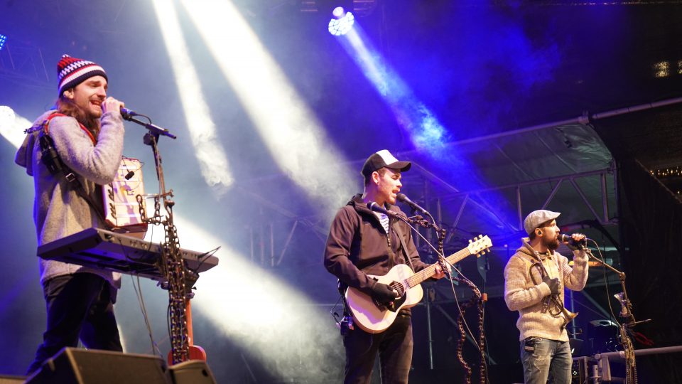 Matakustix performing at Masters Village