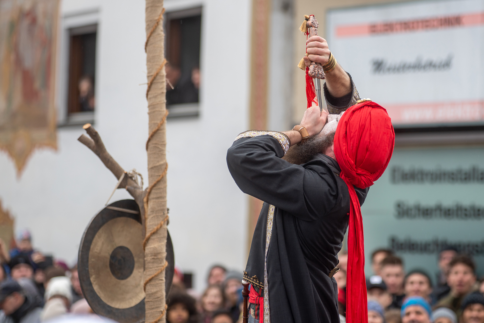Schwertschlucker Telfs Fasnacht Schleicherlaufen