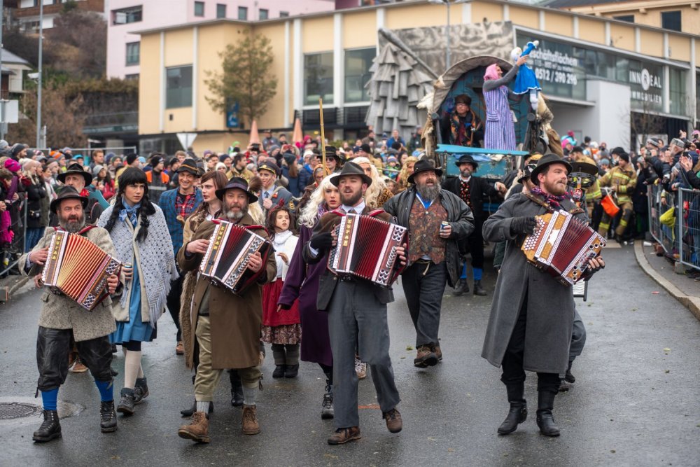Laninger Fasnacht Schleicherlaufen Telfs