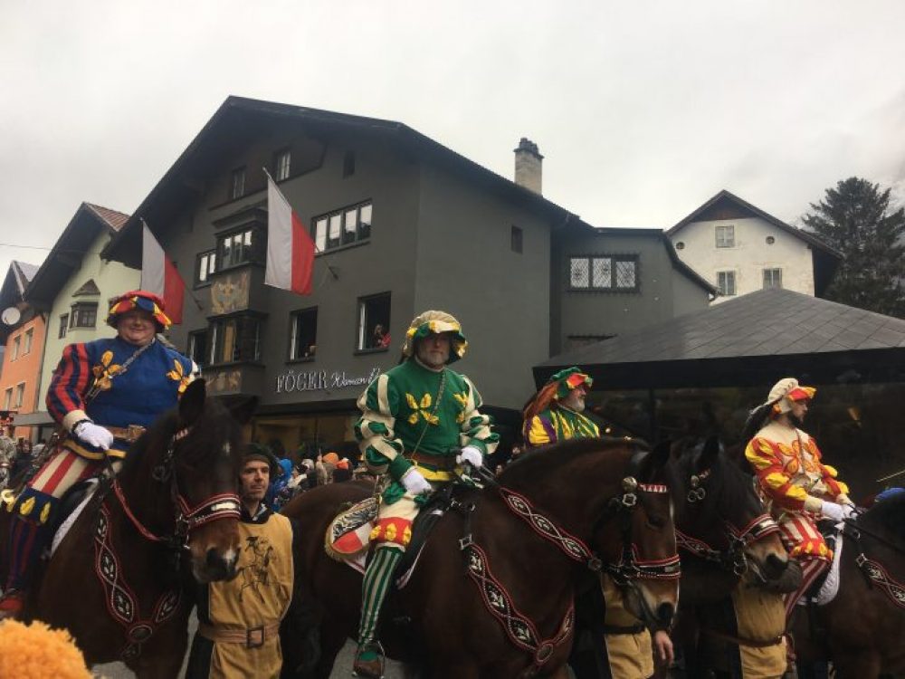 Il gruppo degli Herolde (gli Araldi) alla Telfer Schleicherlaufen 2020, Foto © Laura Manfredi