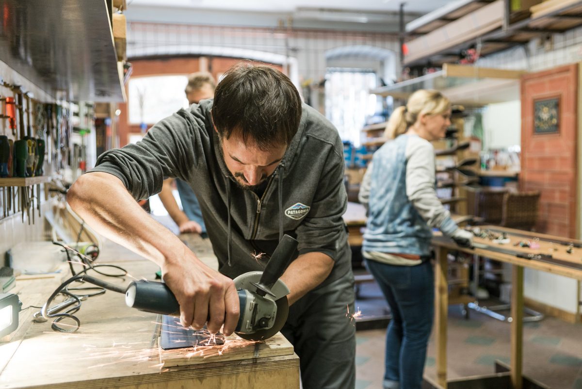 Einmal im Leben seine eigenen Ski bauen? Yes we can at SPURart.at