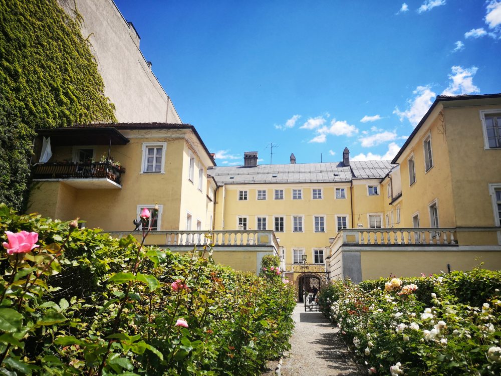 Innenhof des Palais Trapp