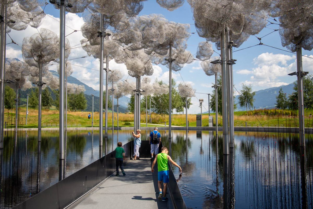 800.000 handgesetzte Kristallen funkeln in den Wolken um die Wette. ©Lea Hajner