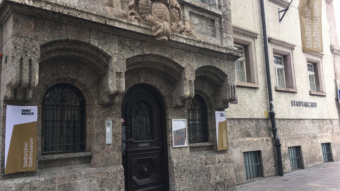 L’ingresso principale all’archivio civico e museo della città di Innsbruck, Foto © Laura Manfredi