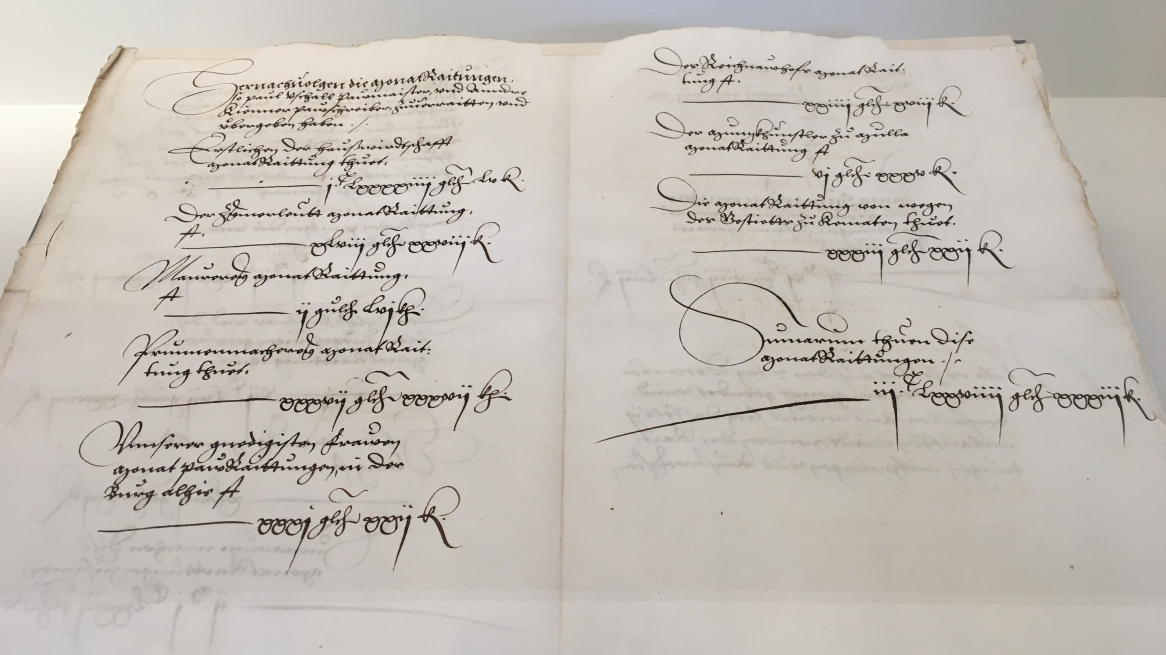 Conti per la ristrutturazione dell’Hofburg di Innsbruck (1567, Tiroler Landesarchiv) avvenuta sotto Ferdinando II, nella mostra „Im Aufbruch. Innsbruck wird Residenzstadt“ al museo della città di Innsbruck, Foto © Laura Manfredi