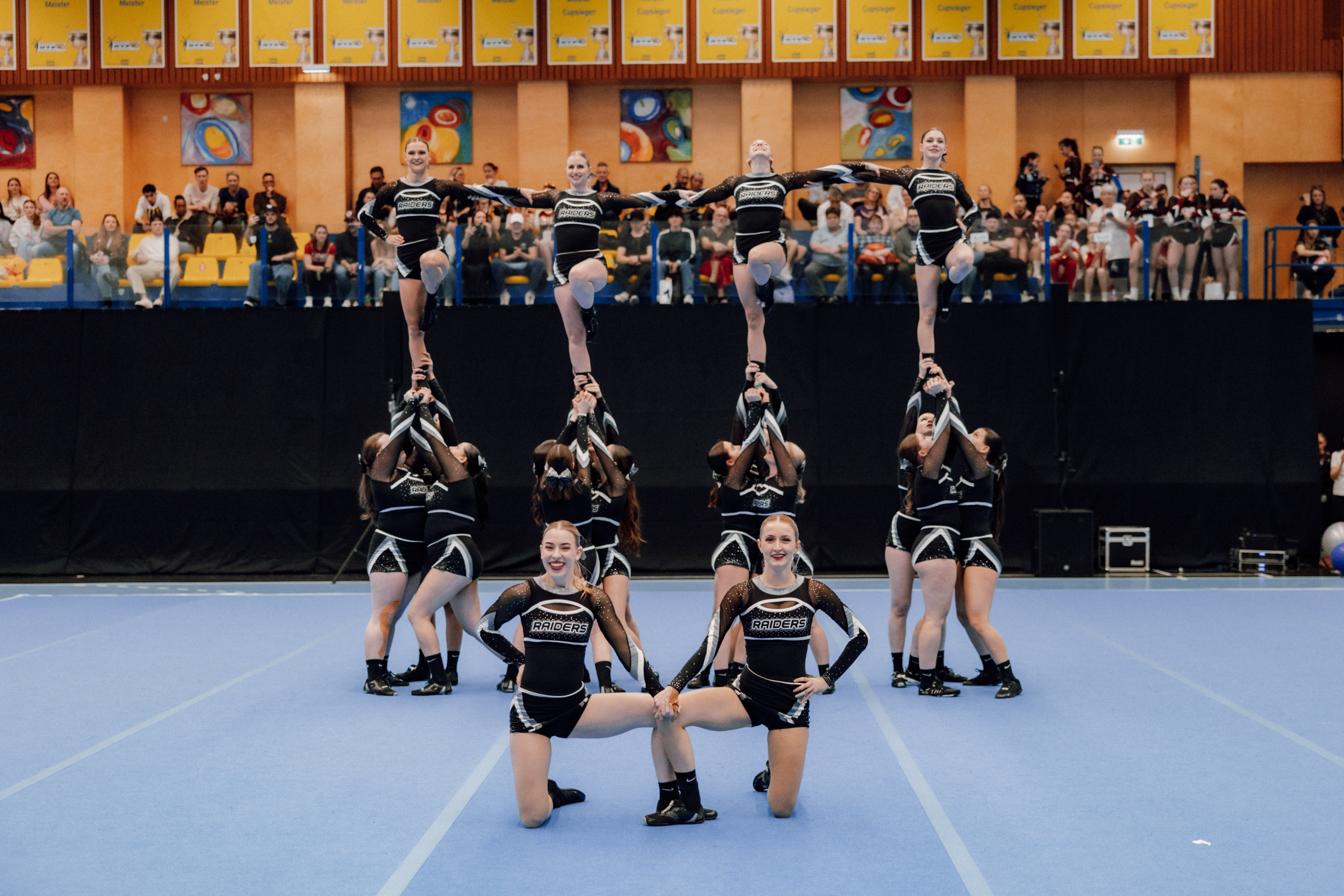 Wish you were Cheer: Cheerleading a Innsbruck al Sport Austr - #myinnsbruck, image size:2560x1707