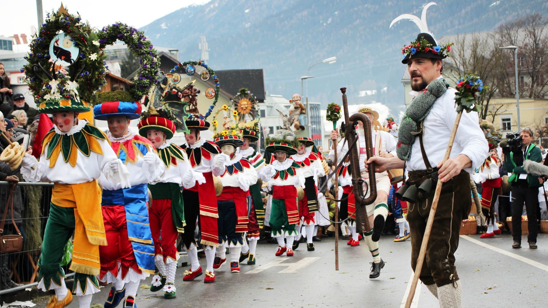Telfer Schleicherlaufen: Tradition and behind-the-scenes insights in Innsbruck