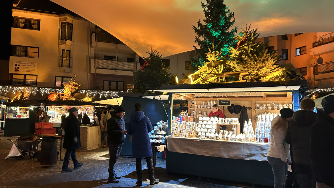 Il mercatino di natale in stile vittoriano a Telfs, Foto © Laura Manfredi