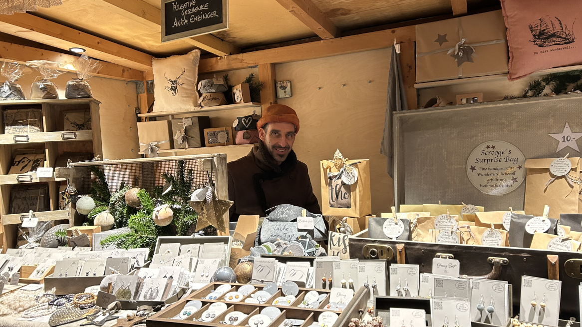 Prodotti di artigiani locali al mercatino di natale in stile vittoriano di Telfs, Foto © Laura Manfredi