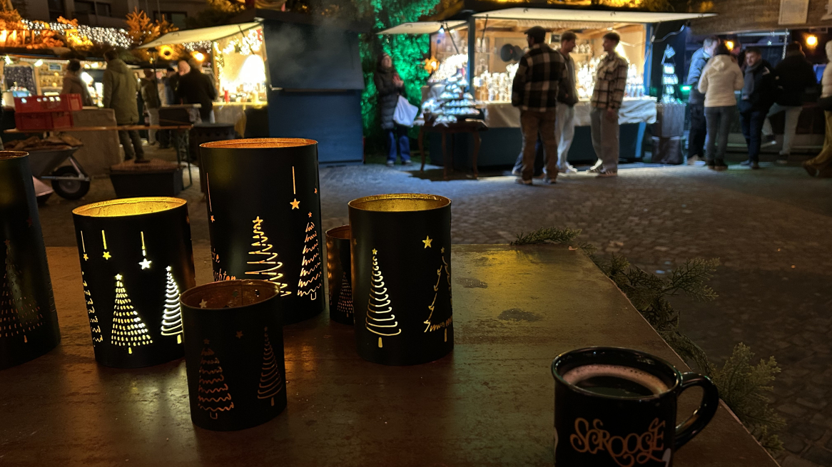 Il Mercatino di Natale in Eduard-Wallnöfer-Platz a Telfs, Foto © Laura Manfredi