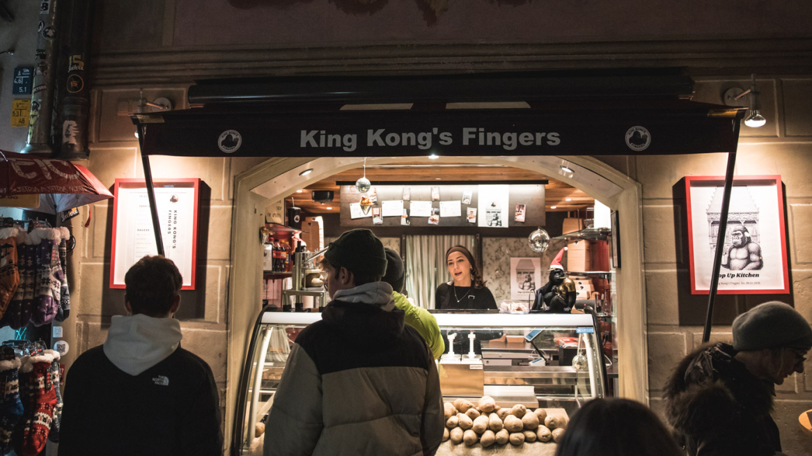 Pommes mit Topping nach Wahl. © Lea Hajner