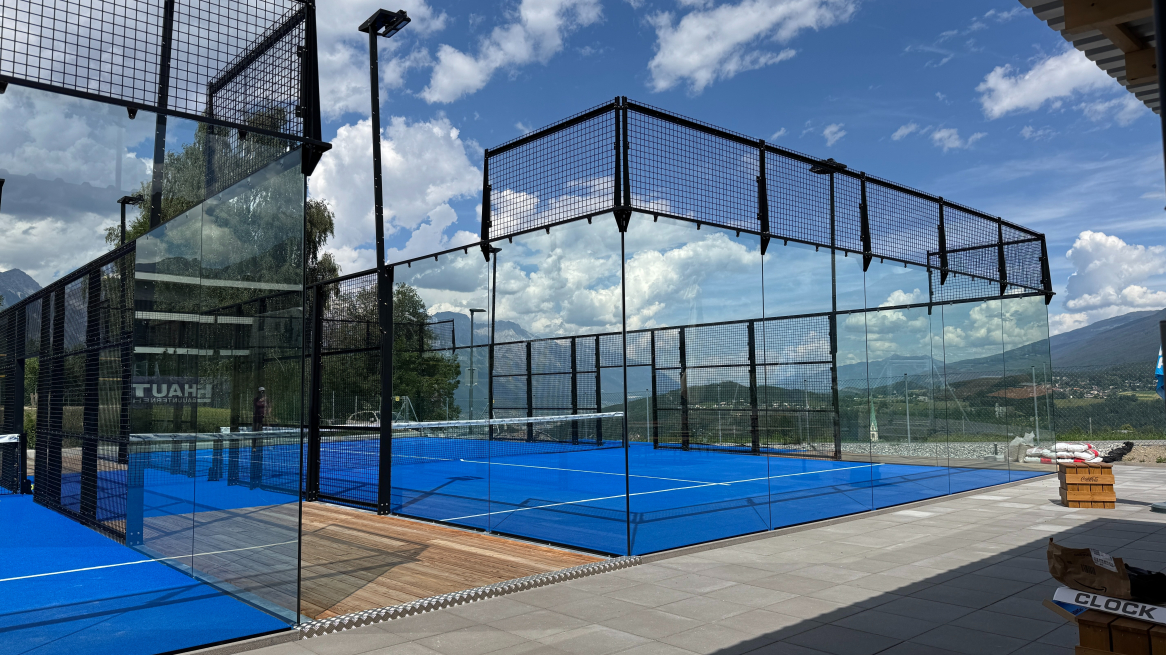 Alp Padel in Mutters unweit entfernt vom Innsbrucker Stadtkern