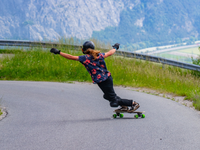 Downhillskaterin Anna Pixner