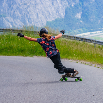 Downhillskaterin Anna Pixner