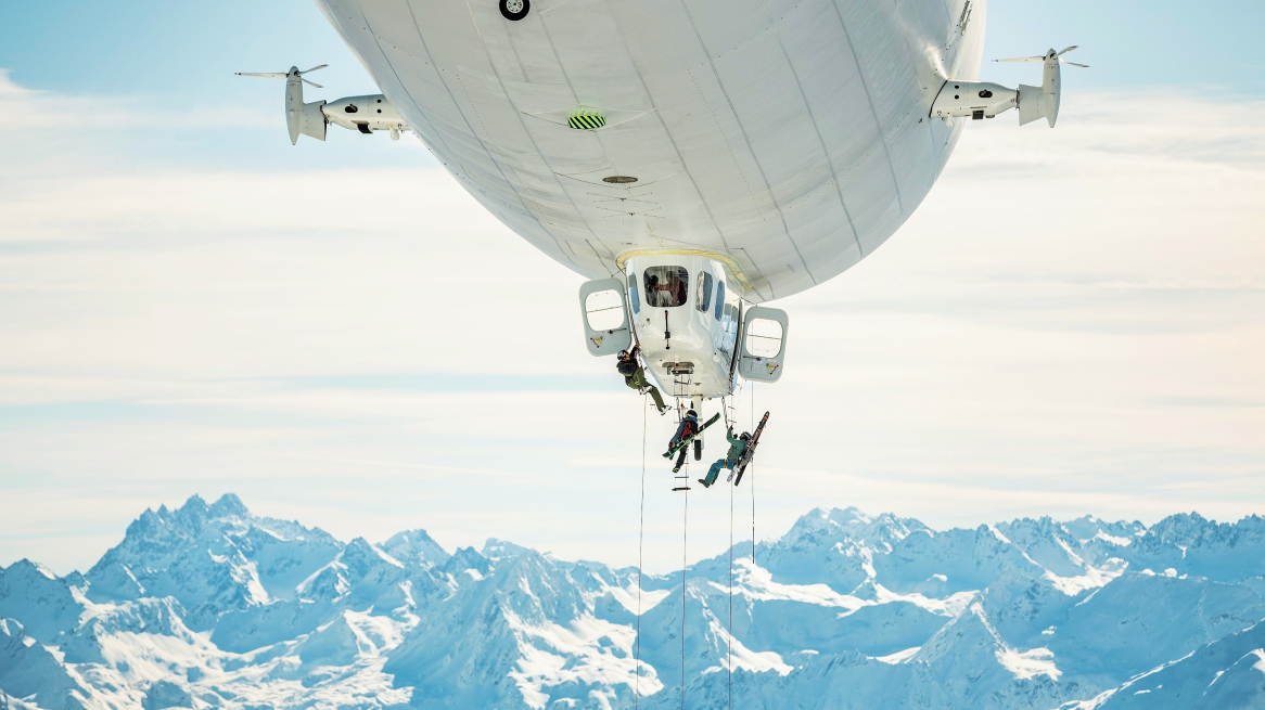 Warum Filme wie „Zeppelin Skiing“ im Kino und nicht zuhause genießen? Das ist wie beim Fußball: Daheim wird nie so eine Stimmung aufkommen, wie im Stadion! Foto: Mirja Geh
