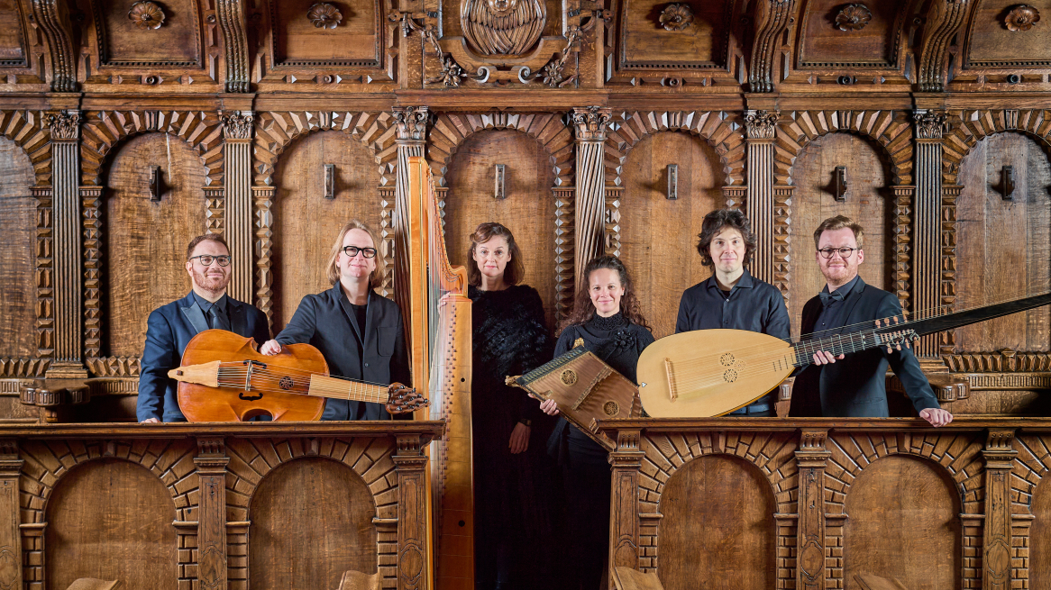L’ensemble Innsbrucker Hofmusik prima del concerto „Tenebrae 1652“ nella Hofkirche di Innsbruck (tenutosi il 22 marzo 2024), Foto © TLM/Wolfgang Alberty