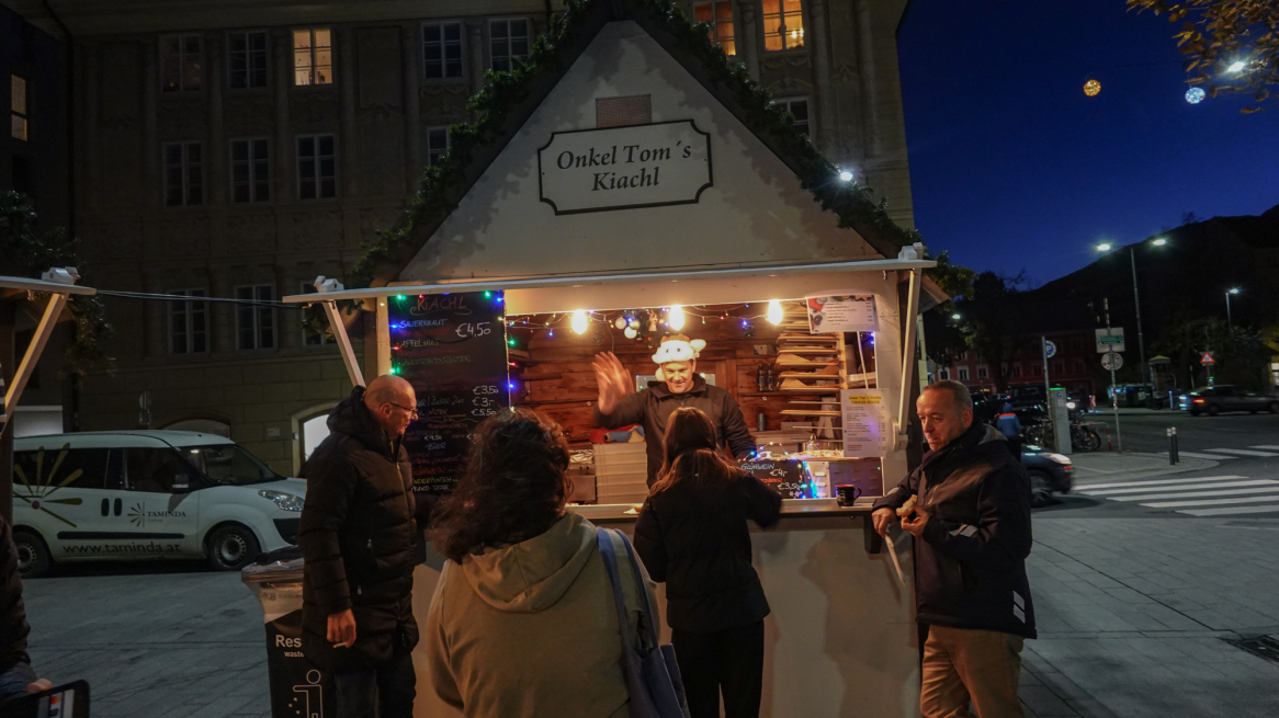 Onkel Tom's Kiachl beim Wiltener Weihnachtszauber