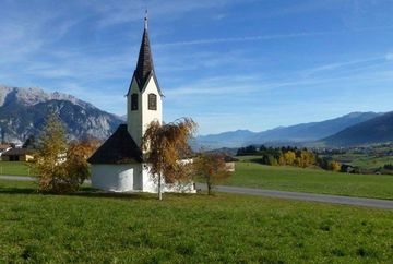 Kapellenwanderung Oberperfuss Berg