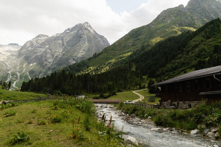 Wandern am Wasser in Lüsens
