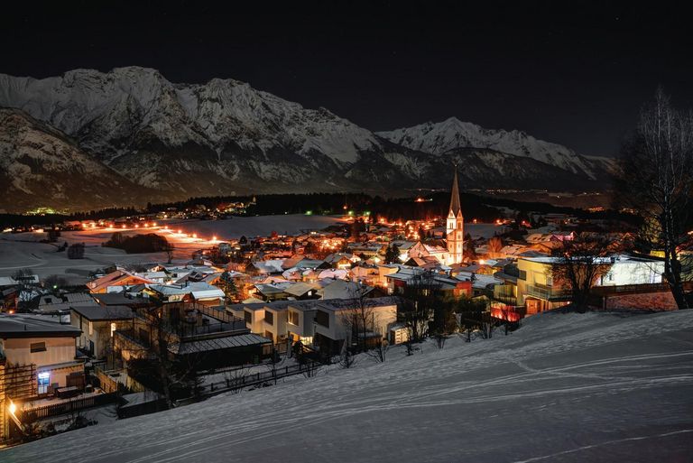 Rinn bei Nacht