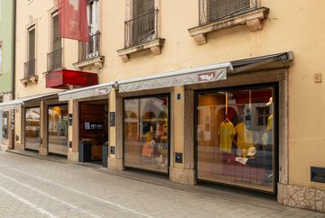 Tirol Shop