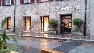 Gläserkastl