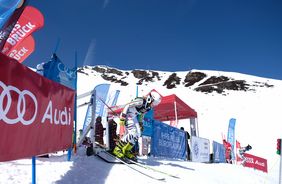 Championships and snow flurries: ski stars in the Axamer Lizum
