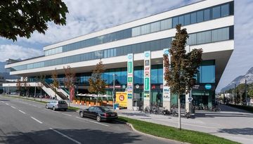 West Shopping Center