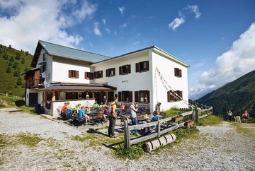 Excursión familiar a Sonntagsköpfl en el valle Senderstal