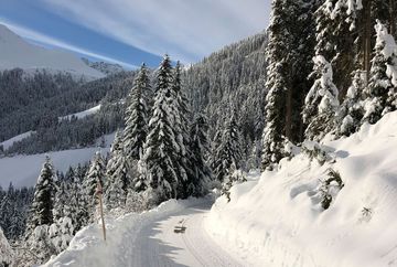 Sentiero escursionistico invernale Speichersee-Gfas