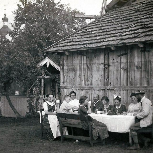 Oberperfuss in around 1900, a popular spa resort