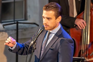 Sincerely Sinatra - Alexander's Swing-Time Orchestra feat. Jack Marsina