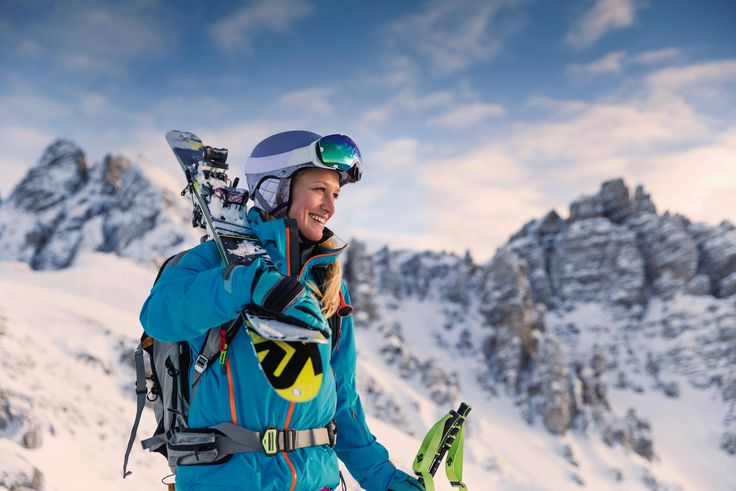 Freeride in der Axamer Lizum mit Blick auf die Kalkkögel