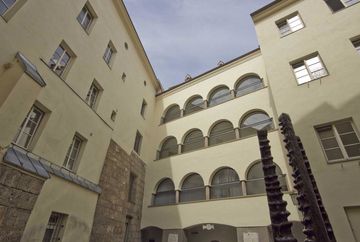 Palais Claudiana