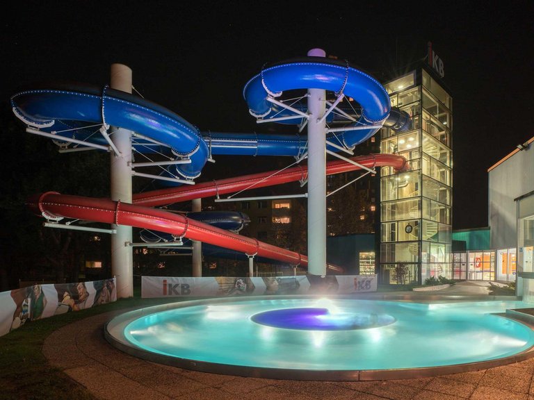 Adventure and family indoor pool Olympisches Dorf